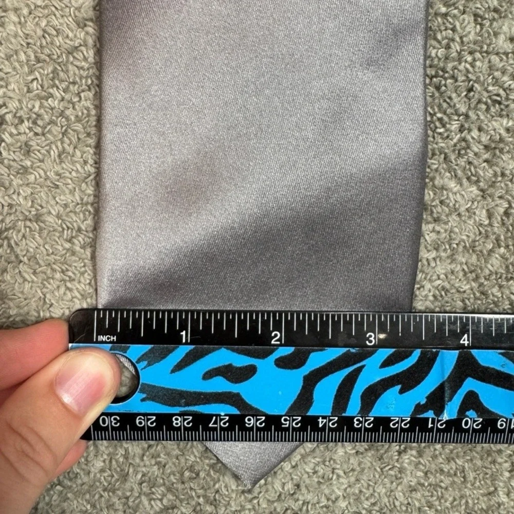 Lauren Ralph Lauren Mens Silk Necktie Solid Silver Grey Satin Hand Made RN41381